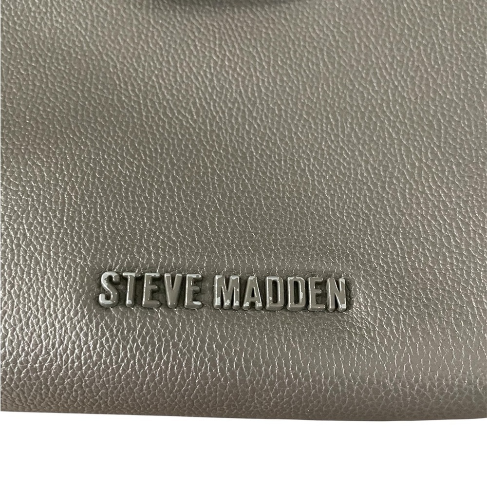 Steve Madden Shoulder Bag Turn Lock Handbag for Women. - Picture 4 of 8